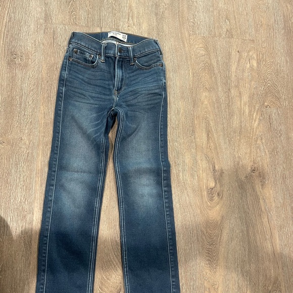 Abercrombie Kids Dark Blue Denim Jeans - Picture 1 of 2